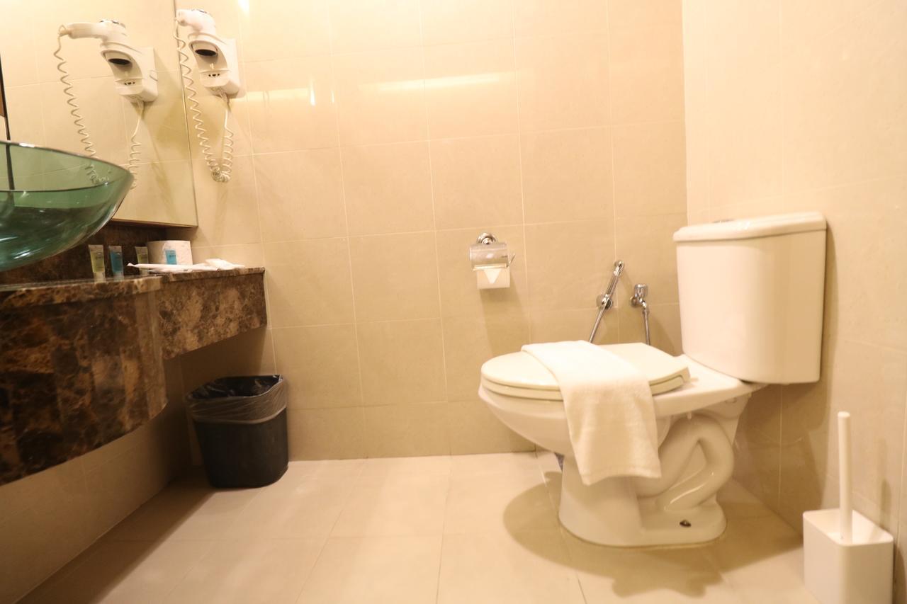 Millennium Suite At Pyramid Tower Petaling Jaya Eksteriør bilde
