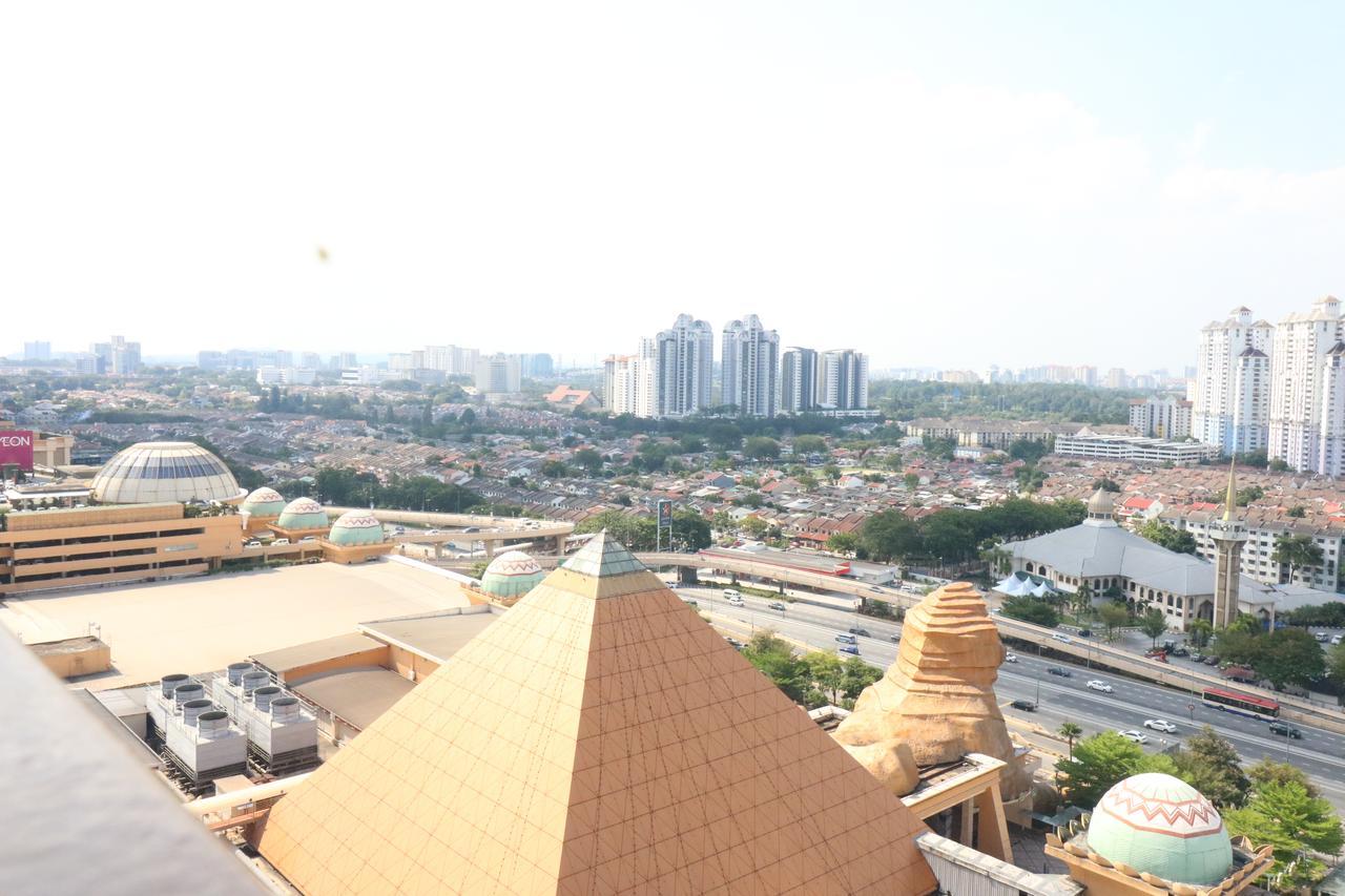 Millennium Suite At Pyramid Tower Petaling Jaya Eksteriør bilde