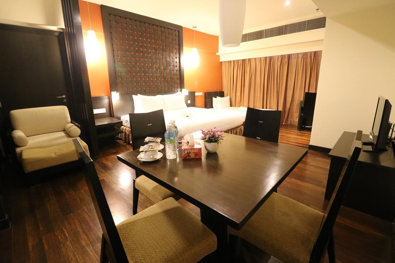 Millennium Suite At Pyramid Tower Petaling Jaya Eksteriør bilde